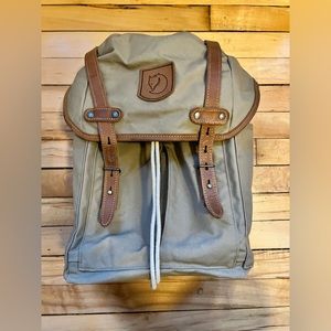 Fjallraven Rucksack No. 21 Small Backpack